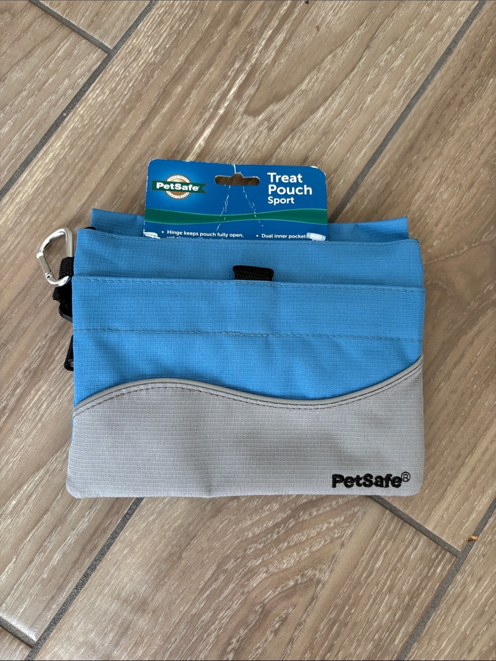 Pet Safe Dog walking sport water resistant Treat Pouch NWT